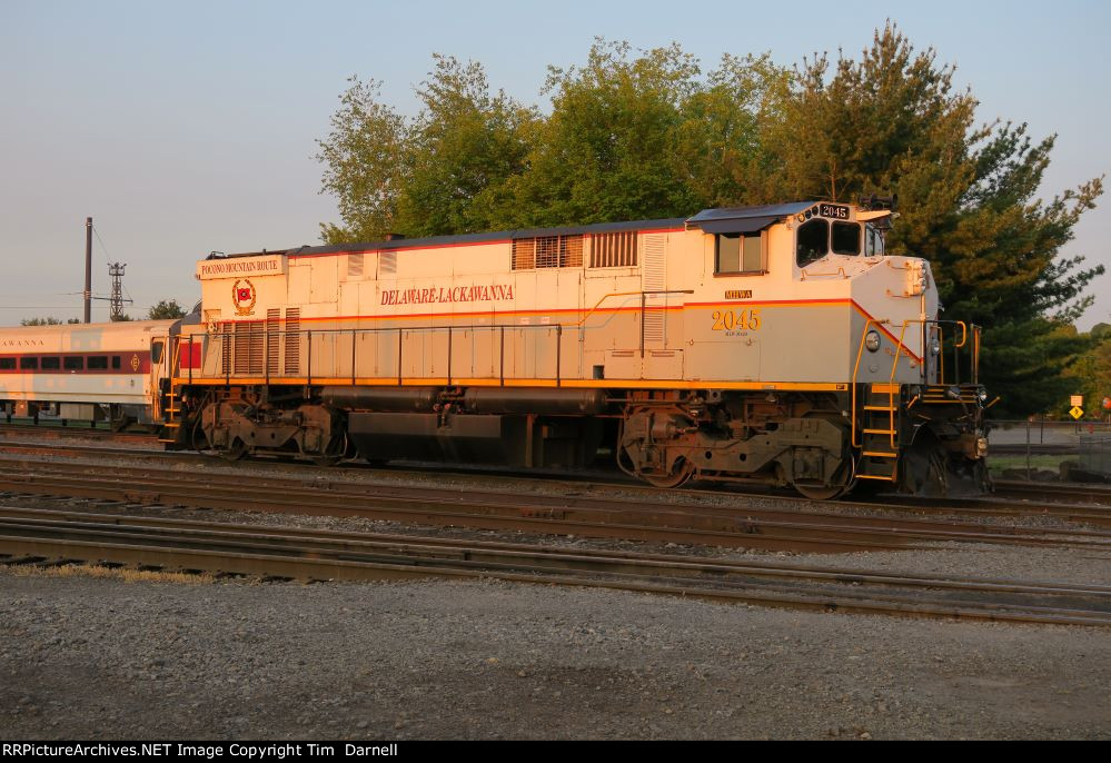 DL 2045 in early morning light